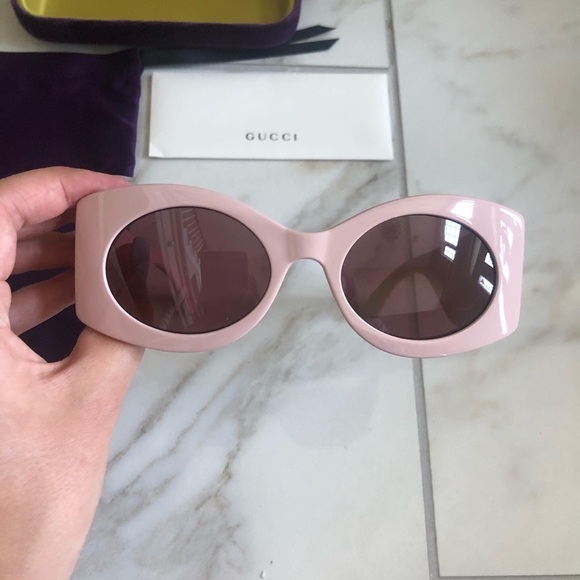 🔥NEW GUCCI SUNGLASSES 🔥 - Picture 7 of 13